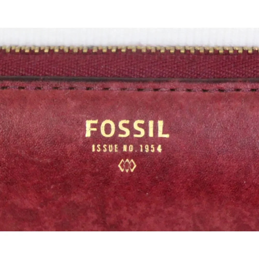 Fossil RED REAL LEATHER ID CARD COIN HOLDER BILL TWO COMPARTMENT WALLET WRISTLET